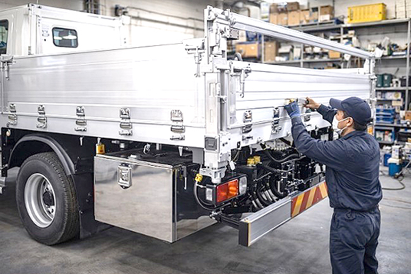 ボディー制作・改造